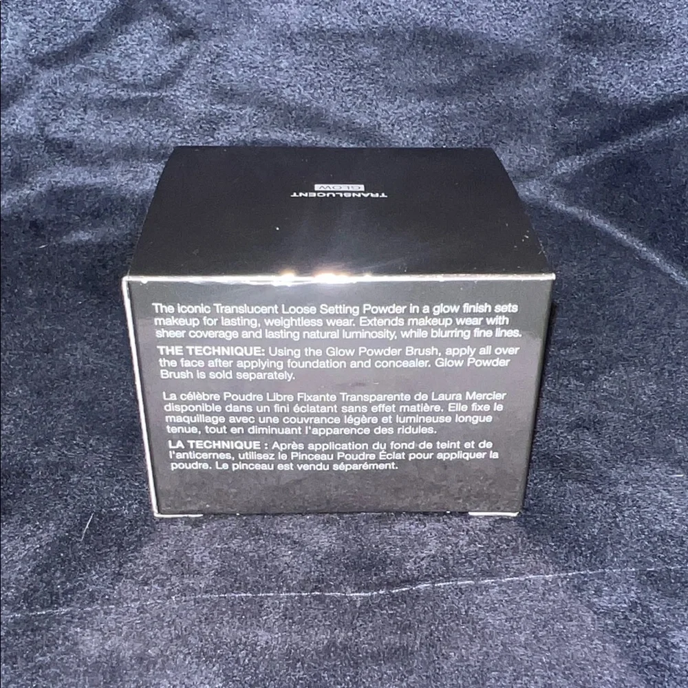 Laura Mercier Translucent Loose Setting Powder - Glow - Picture 3 of 5